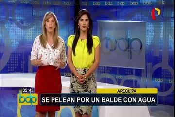 Arequipa: mujeres se pelean por un balde con agua