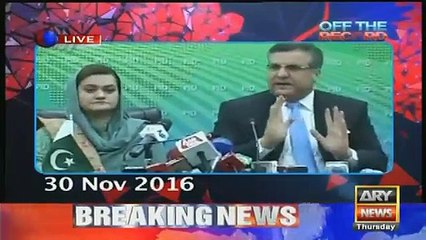 What Fawad Chaudhary Said When Anchor Kashif Abbasi Plays PML-N Leaders Videos