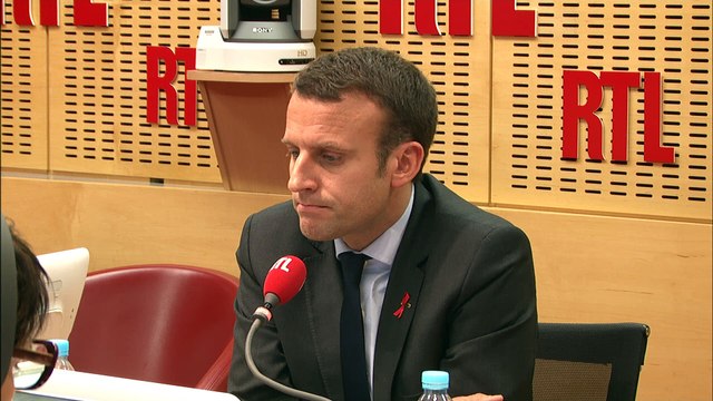Emmanuel Macron réagit à l'allocution de François Hollande