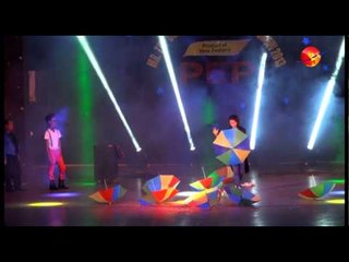 Burmese Magician Shows off Conjuring Tricks(2)