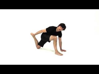 The Best Yoga Poses to Improve Quad Flexibility