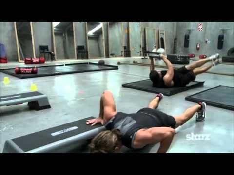 Dustin Clare of Spartacus: Gods of the Arena