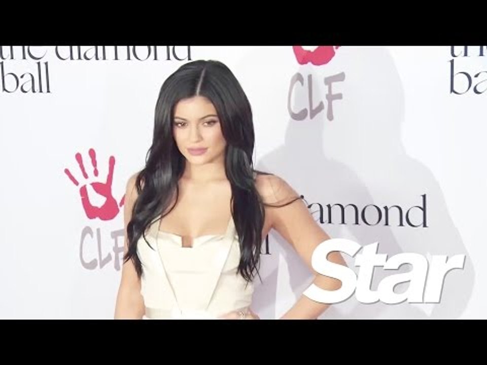 Kylie Jenner Dishes Millions To Broke Boyfriend Tyga!