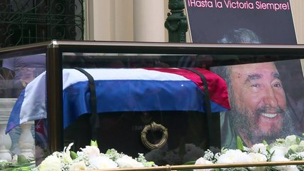 Cinzas de Fidel retomam viagem