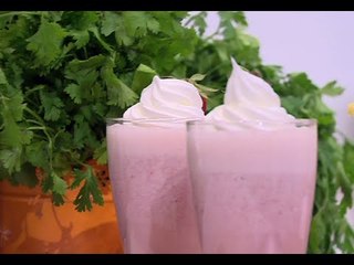 عصير موز بالفراولة | أميرة شنب