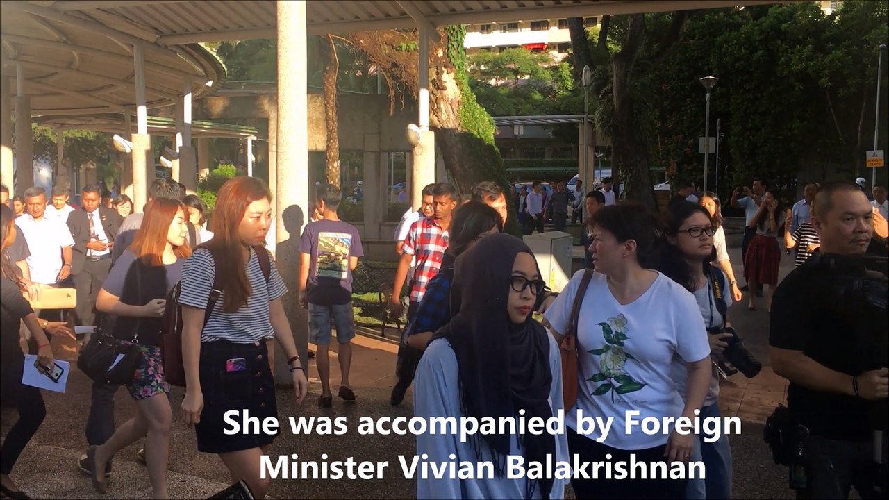 Ms Aung San Suu Kyi Singapore Ghim Moh Market