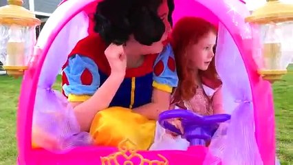 /w - Araña bebé va a la cárcel! w Congelado Elsa, hombre araña, Policía Joker niña, sirenita