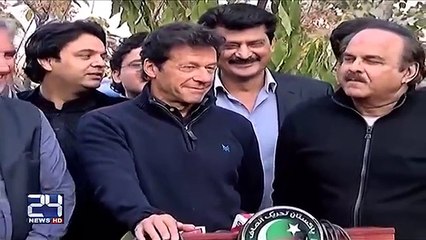 Imran Khan's Informal Talk with Journalists before the Press Conference on His a