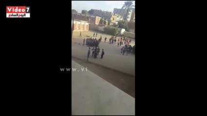 بالفيديو..محافظ أسيوط يوقف مدير مدرسة عن العمل بعد تذنيبه للتلاميذ