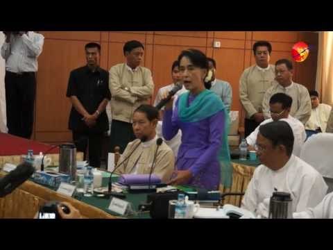 U Shwe Manm Meets with Business People at UMFCCI in Yangon for Public Hearing.