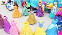 Spielzeug dressing Prinzessin Puppe für Baby Elsa und Anna sind glücklich, zu spielen