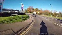 Un motard se venge d'un automobiliste