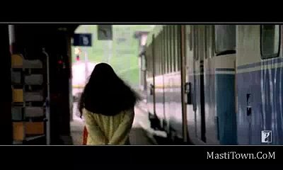 Falling-in-Love-Bollywood-Movies-vs-Reality