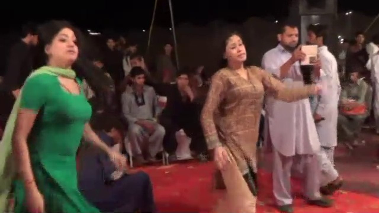 latest komal dance - saday pyar diyan gallan - best shemale dance ever