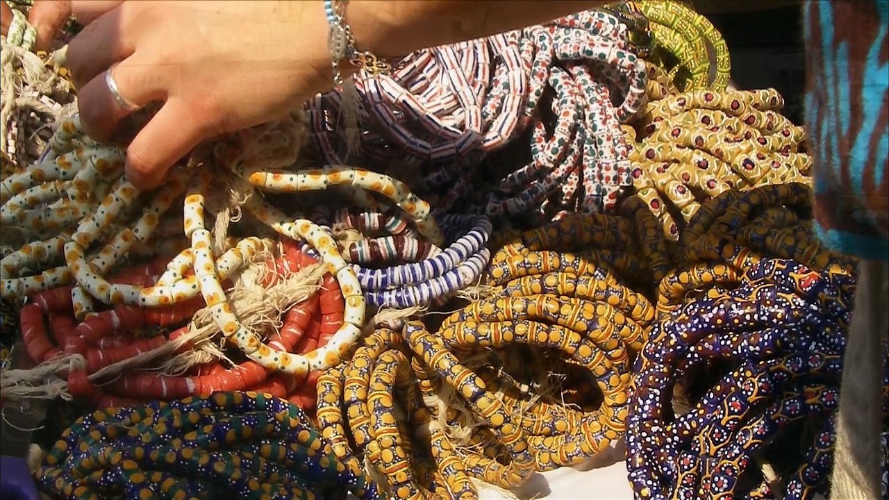 Sur la route des perles de verre Krobo, l'album