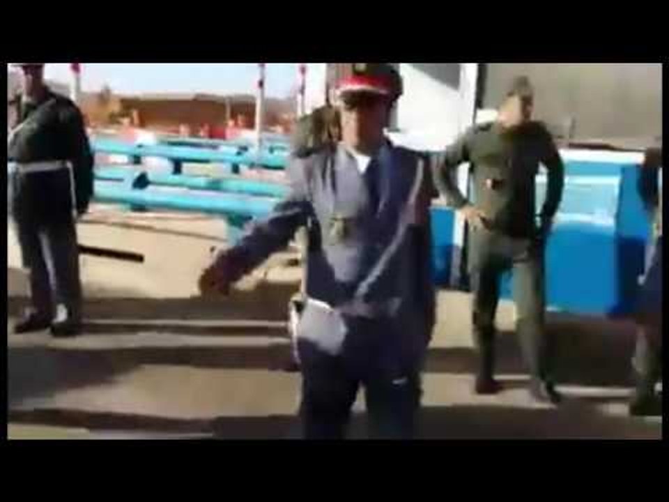 مستخدمي الاوطوروت يدافعون على حقهم في الاضراب و السلطات تتدخل لجلب مستخدمين جدد للعمل اماكنهم