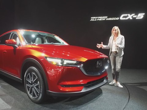 A bord du Mazda CX-5 au Salon de Los Angeles 2016