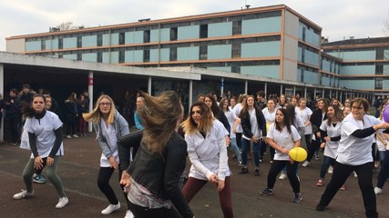 Flash mob à Cornu en faveur du Téléthon