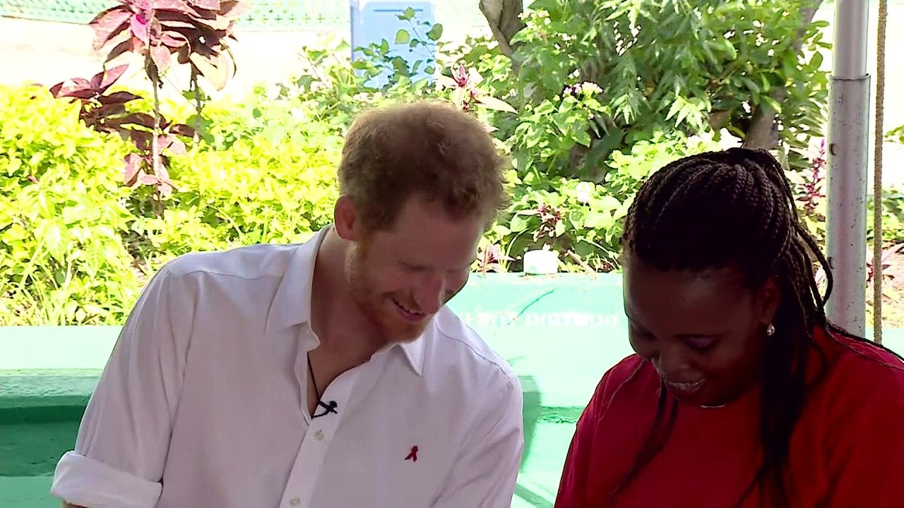 Harry takes HIV test with Rihanna in Barbados