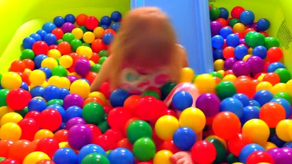 'The Ball Pit Show' for learning colors -- children's educational video