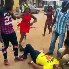 INCROYABLE DEMANDE EN MARIAGE