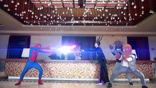 Spiderman Kiss Snow White vs Frozen Elsa Anna Superman Batman Gym Prank Fun Superhero In Real Life