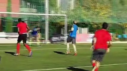 Usain Bolt catastrophique au football