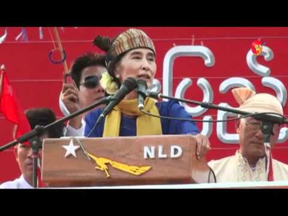 Su Kyi's Campaign Trip in Lashio.