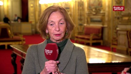 Primaire : "Emmanuel Macron a bien fait de ne pas s'y soustraire", considère Nicole Bricq