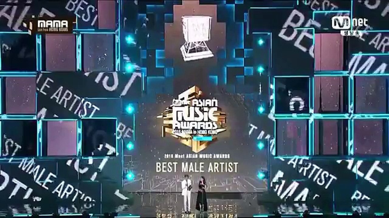 Park Bo Gum và Kim Yoo Jung đẹp đôi trên sân khấu MAMA 2016