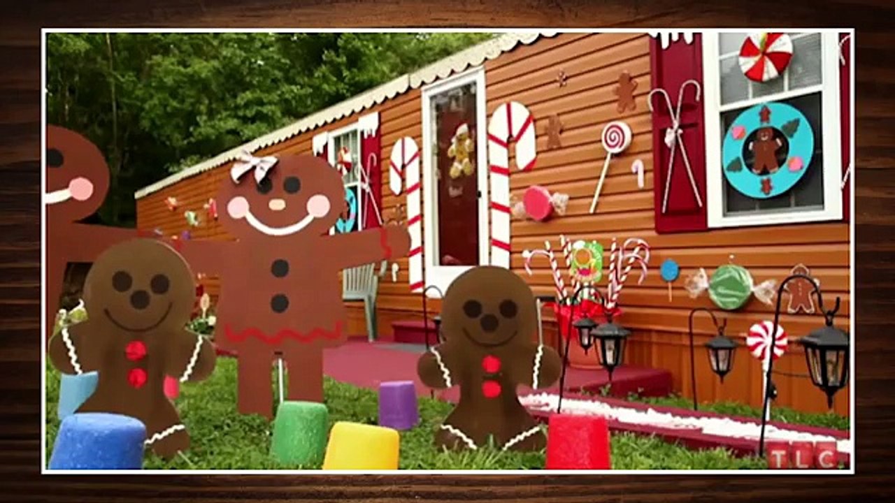 Tree Decorating Face Off - dailymotion