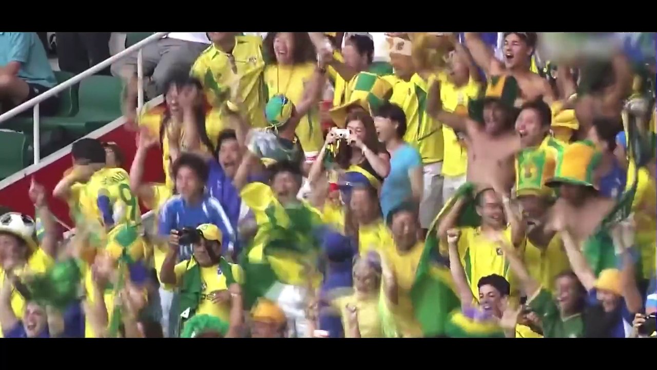 Ronaldinho ● Top 10 Goals