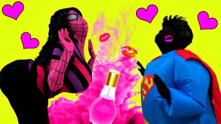 Superhero Superstars Fat Superman LOVE POTION - Spiderman vs Joker, Pink Spidergirl