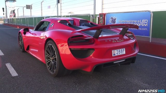 Porsche 918 Spyder OnBoard Ride @ Track - Flat Out Accelerations & Sounds!