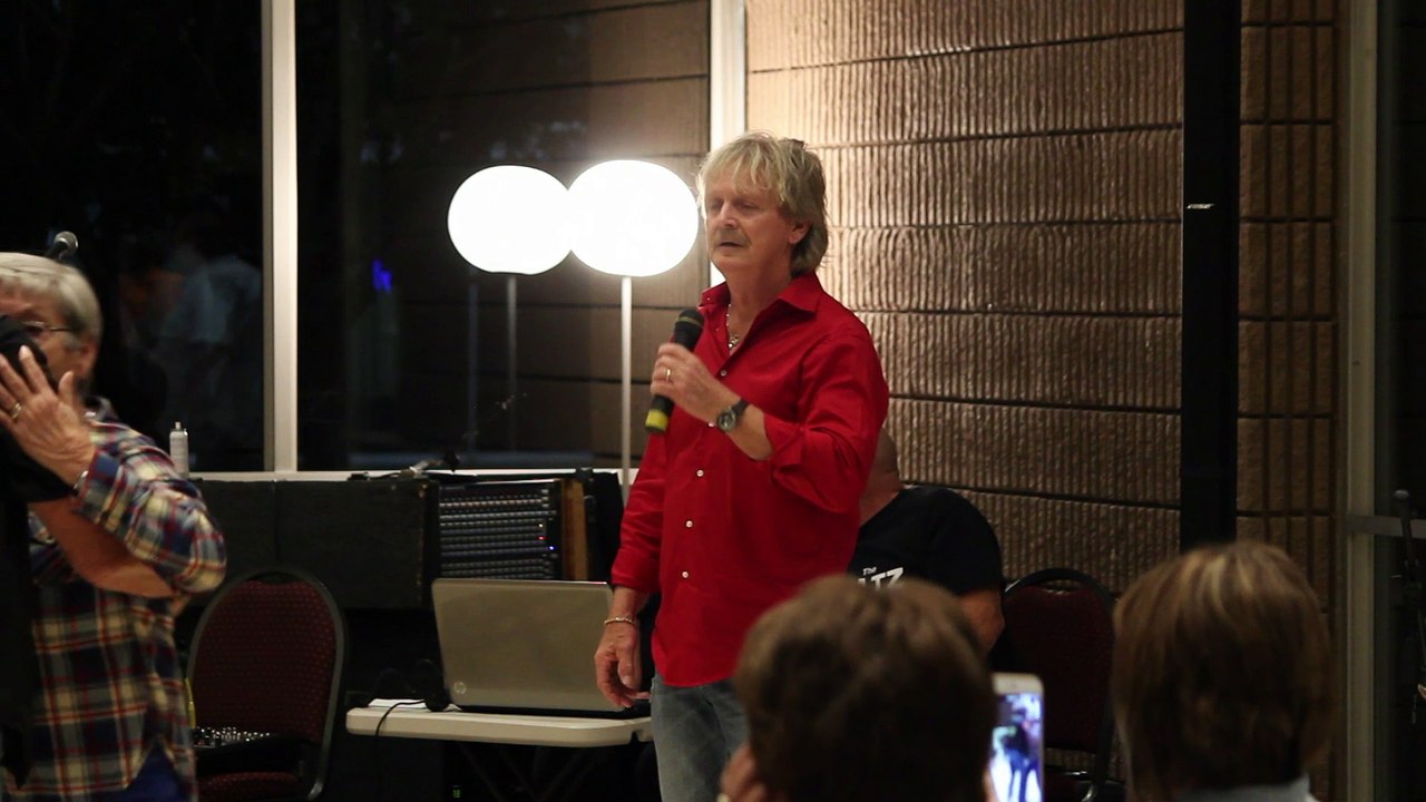 Gene Hodge live at the Friday Night Open Mic Sheffield Remembers 2016