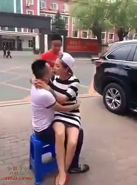 funny vidos kiss