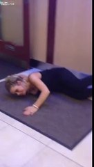 Kadının Yüksek Topuklu Ayakkabıyla İmtihanı