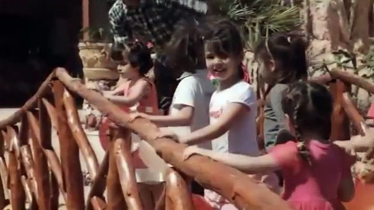 Very Beautiful Arabic Naat Sharif - Allahu Allahu (Must Listen)