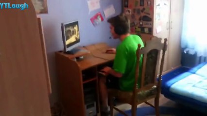Funny videos 2016 : Stupid people doing stupid things