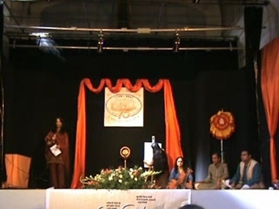 Ashwini Ingale performs Airanicha Deva Tula