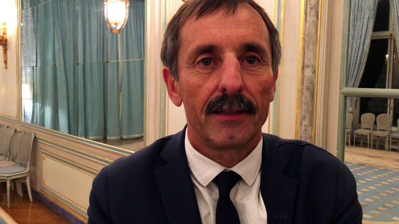 Le jean Made in France , Rica Lewis, avec Dominique Lanson, PDG interviewé par Robert Lafont (1/12/2016 EntreprendreTV)