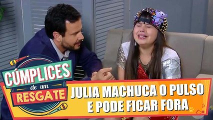 Julia machuca o pulso e pode ficar fora da banda