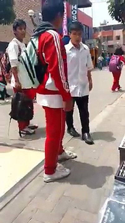 pelea en el colegio