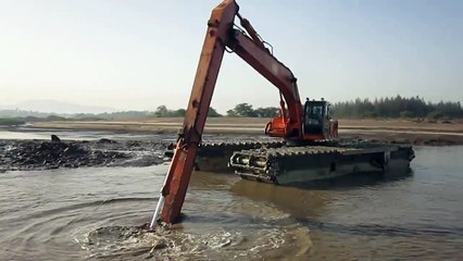 Amphibious AT 350 excavator working under water