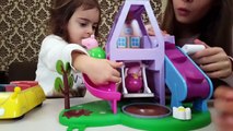 Peppa Pig Weebles Wobbily Playhouse part1