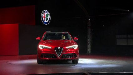 2017 Alfa Romeo Stelvio SUV - World Prerimere (Review)
