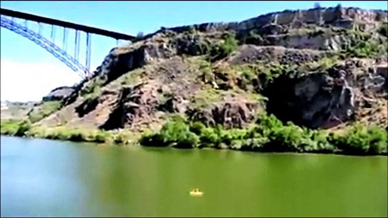 indian funny  videos 2016 best whats up funny videos-  Try not to laugh(360p)