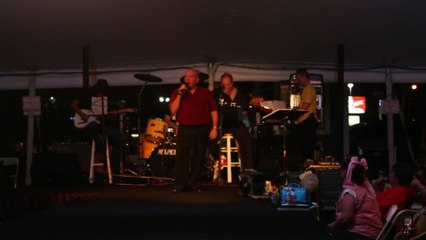 Danny McCorkle sings 'Gentle On My Mind' Elvis Week 2016