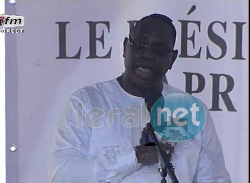 Macky Sall à mame mbaye niang et thérése faye