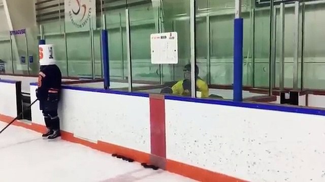 Syracuse Hockey Mannequin Challenge
